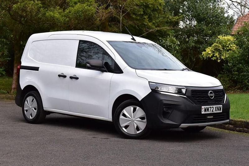 Used Nissan Townstar Acenta 130 HP (95 kW) 2023 White Van