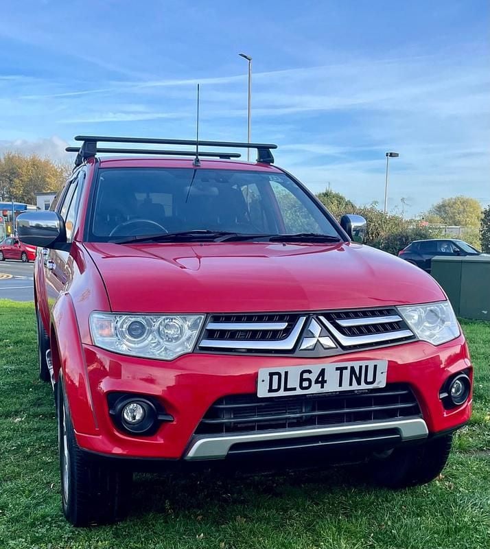 Red Used 2014 Mitsubishi L200 Pickup | £6,750 (Fair price) - Image 1/4