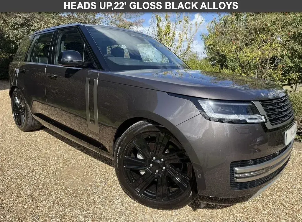 Used Land Rover Defender HSE Dynamic 350 HP (257 kW) 2023 Grey SUV