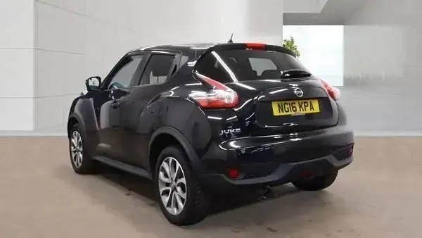 Usado Nissan Juke Tekna 115 HP (84 kW) 2016 Preto SUV