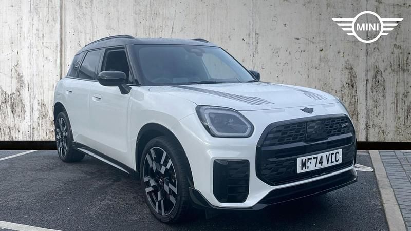 Used Mini Countryman Sport 215 HP (158 kW) 2024 White SUV