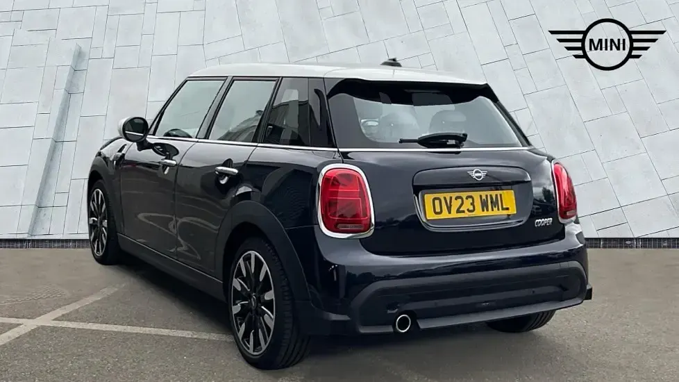 Used Mini Cooper Exclusive 134 HP (98 kW) 2023 Black Hatchback