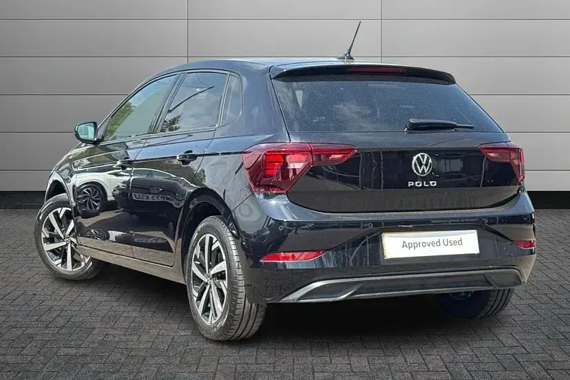 Used VW Polo Life 95 HP (69 kW) 2022 Black Hatchback
