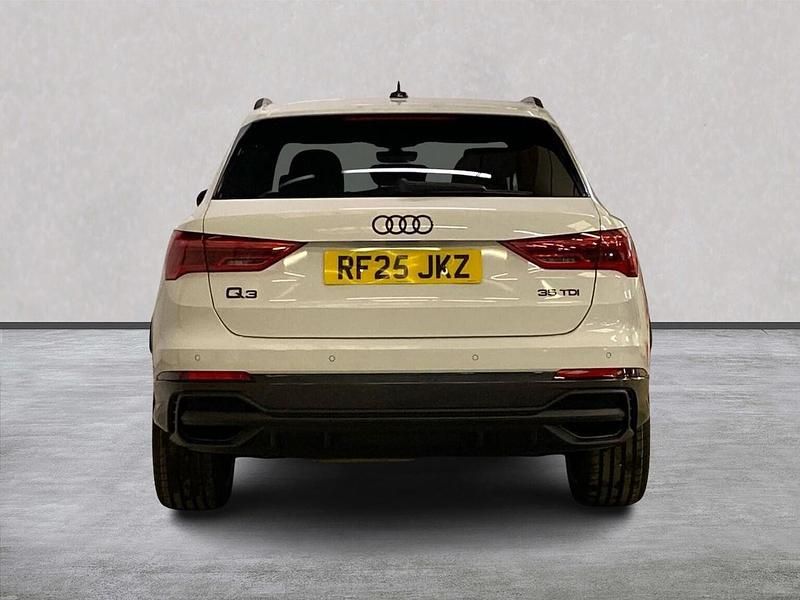 Used Audi Q3 Black Edition 150 HP (110 kW) 2025 White SUV