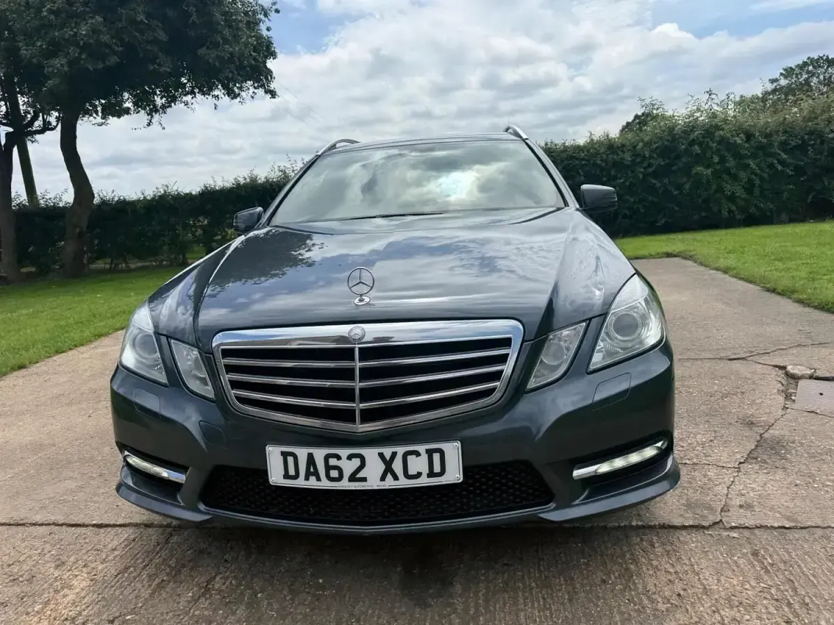 Used Mercedes E350 265 HP (194 kW) 2012 Grey Estate
