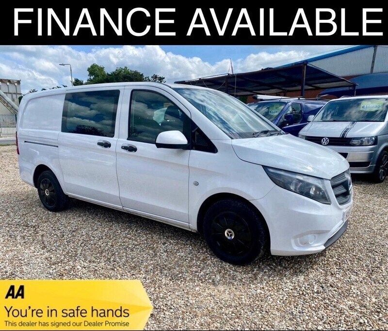 White Used 2015 Mercedes Vito MPV | £11,495 (Fair price) - Image 1/3