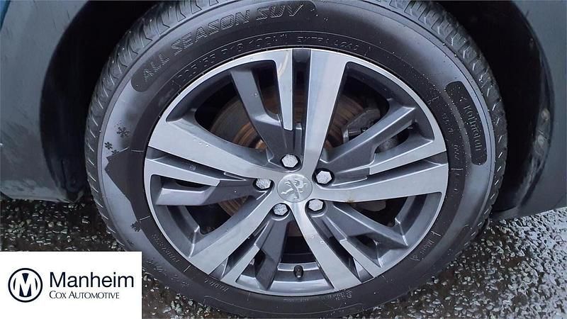 Used Peugeot 3008 Allure Premium 300 HP (220 kW) 2021 Blue SUV