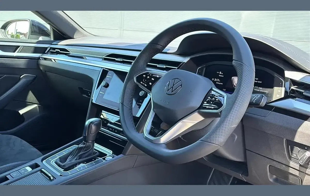 Used VW Arteon R-line 196 HP (144 kW) 2022 Black Estate