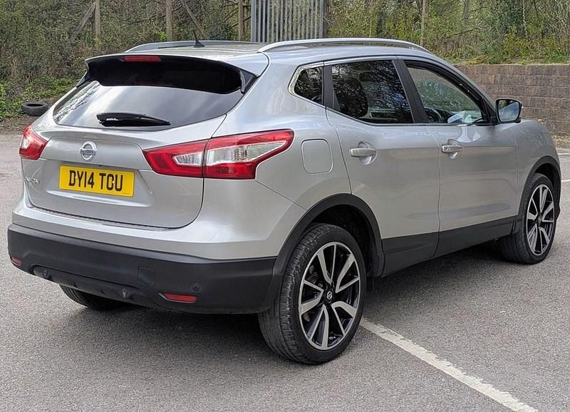 Used Nissan Qashqai S 2014 Silver SUV