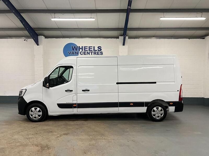 Begagnad Renault Master Business 2023 Vit Van