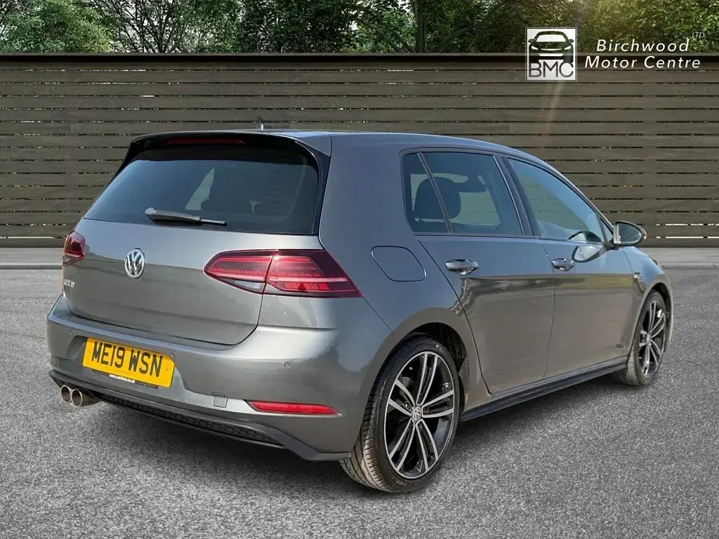 Begagnad VW Golf VII GTD 184 HK (135 kW) 2019 Grå Halvkombi