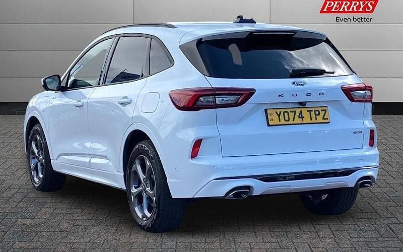 Second-hand Ford Kuga ST-Line 242 CP (177 kW) 2025 SUV