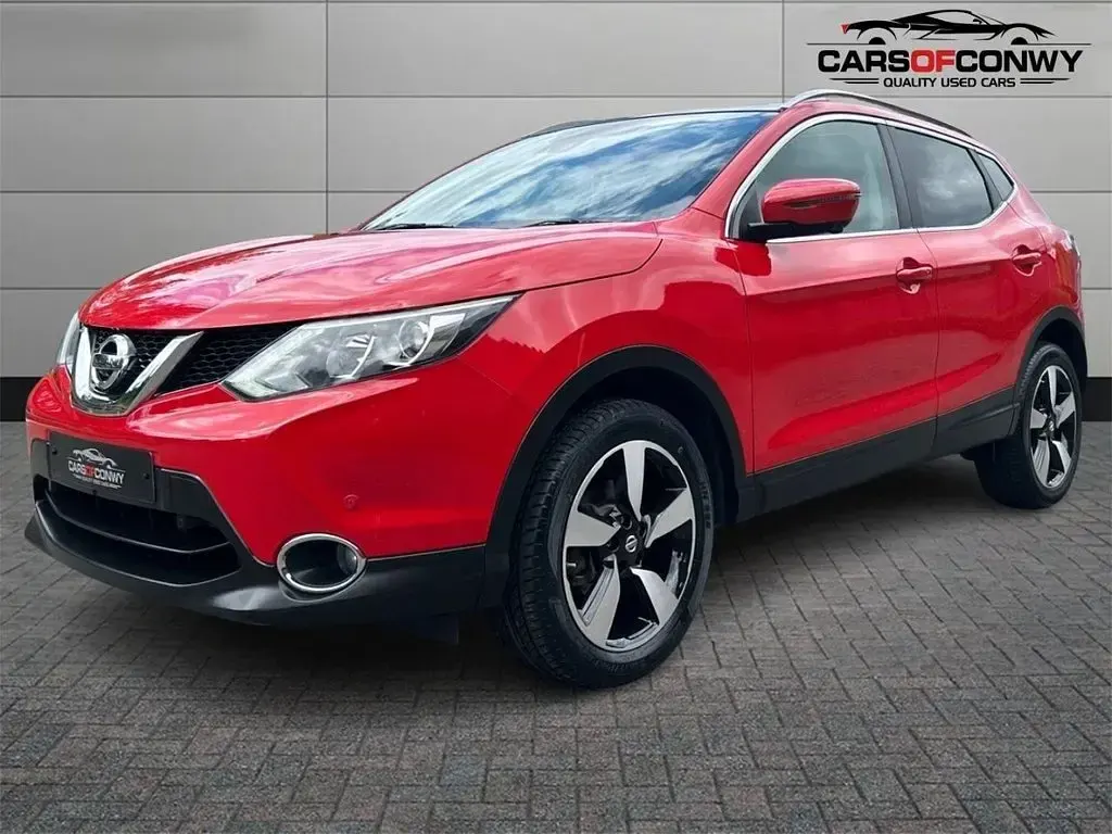 Used Nissan Qashqai N-TEC 110 HP (80 kW) 2016 Red SUV