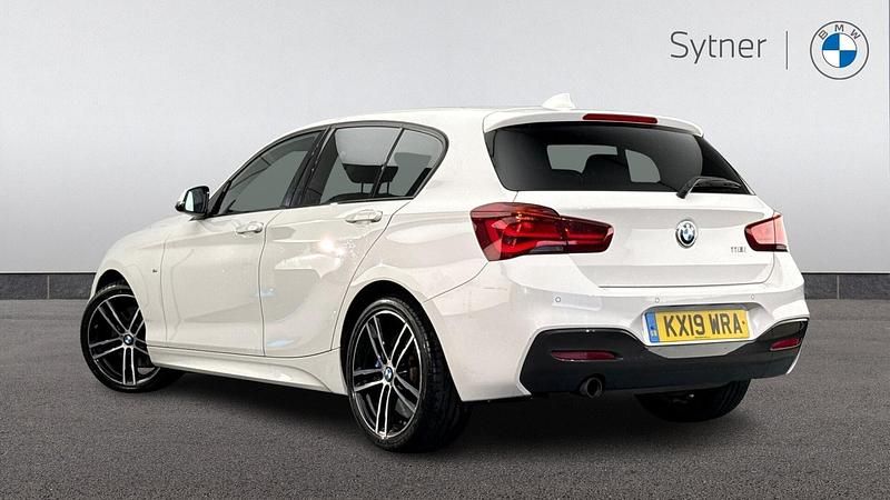 Usado BMW 118 M Sport 134 HP (98 kW) 2019 Branco Citadino