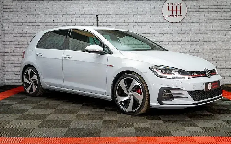 Used VW Golf VII GTI 230 HP (169 kW) 2017 Hatchback