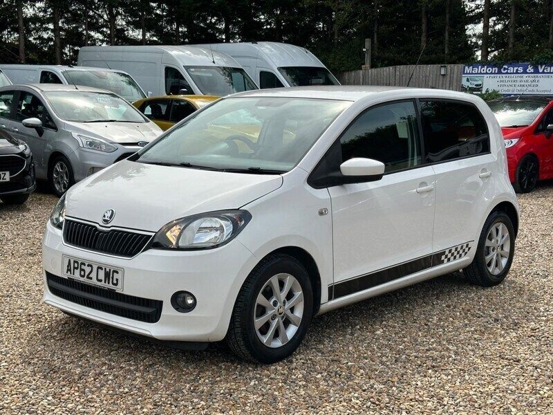 White Used 2013 Skoda Citigo Elegance Hatchback | £5,450 (Fair price) - Image 1/4