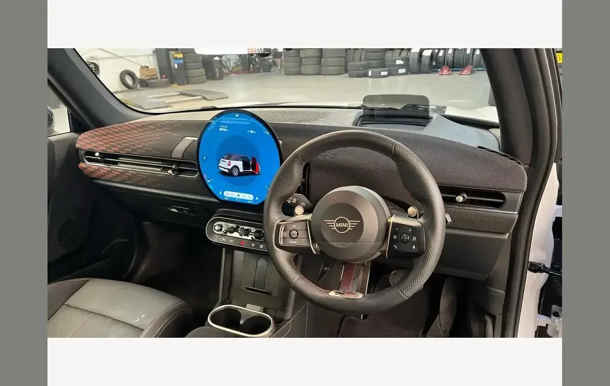 Used Mini Cooper Cabriolet Sport 204 HP (150 kW) 2025 White Cabriolet