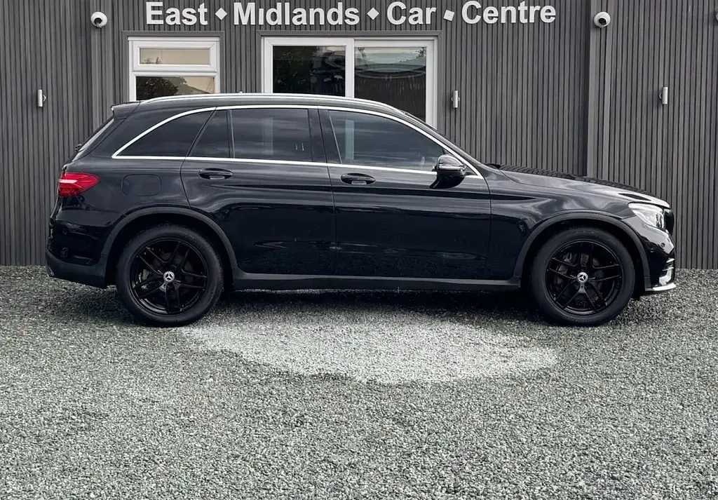 Begagnad Mercedes GLC220 AMG line 170 HK (125 kW) 2017 Svart SUV
