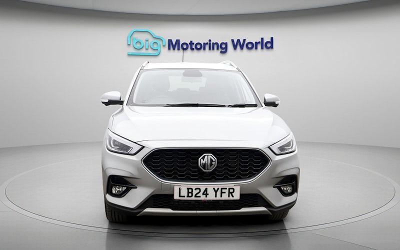 Used MG ZS Exclusive 111 HP (81 kW) 2024 Hatchback