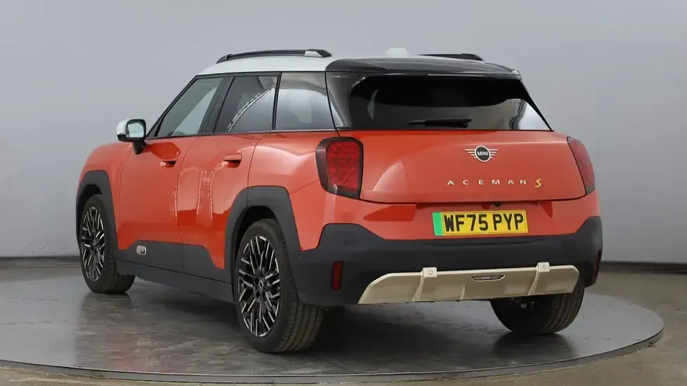 Used Mini Aceman 158 kW (215 HP) 2025 Red SUV