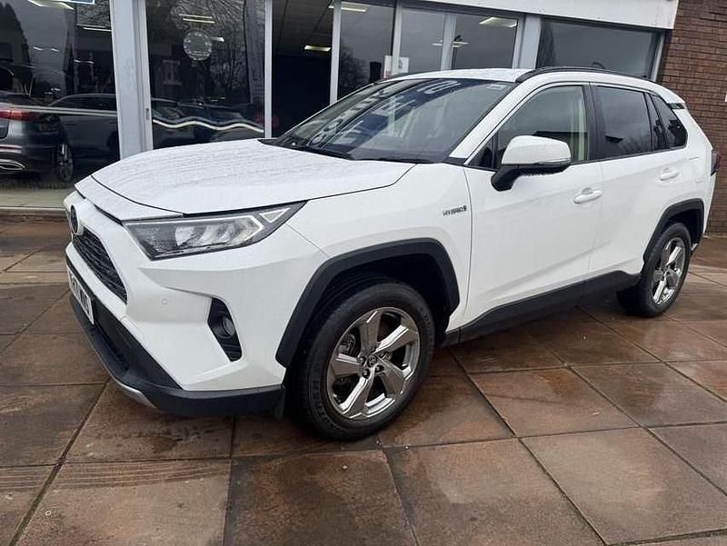 Used Toyota RAV4 Design 222 HP (163 kW) 2021 White SUV