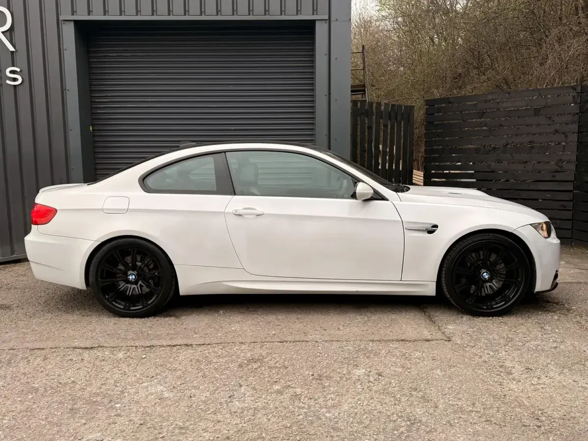 Used BMW M3 Advantage 420 HP (308 kW) 2012 White Coupe