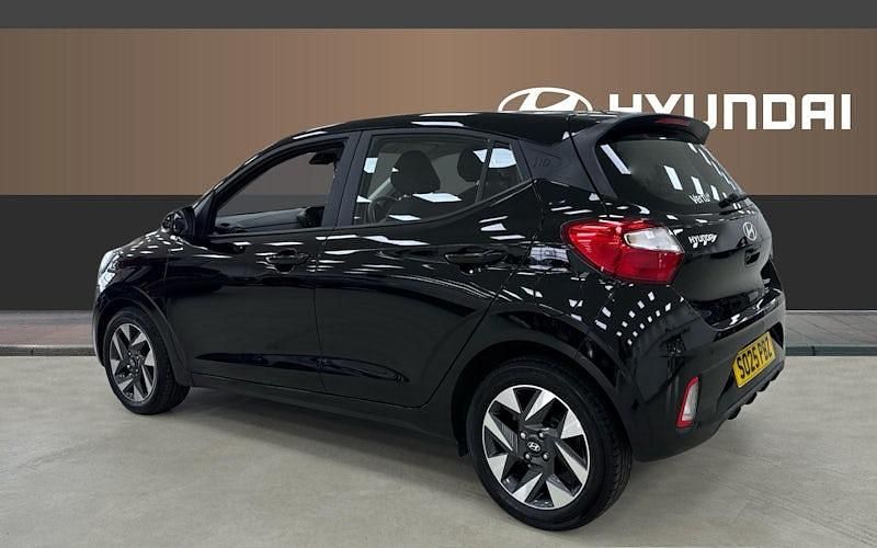 Used Hyundai i10 Advanced 63 HP (46 kW) 2025 Black Hatchback