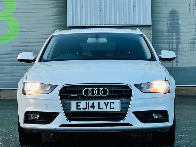 Used Audi A4 2014 White Estate