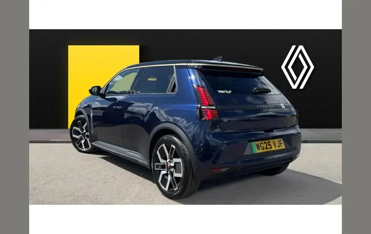 New Renault R5 Komfort 110 kW (150 HP) 2025 Other Hatchback