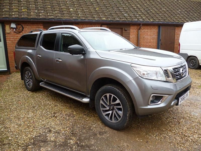 Used Nissan Navara Tekna 2016 Grey Pickup