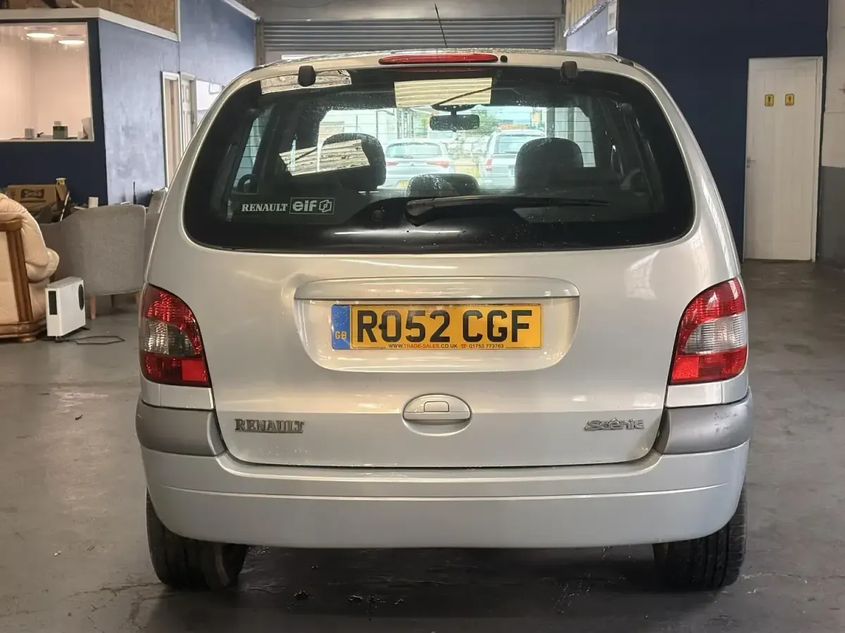 Used Renault Mégane Privilege 2002 Grey MPV