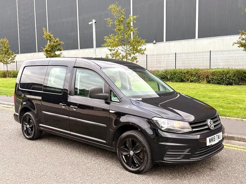 Black Used 2018 VW Caddy Maxi MPV | £8,994 (Expensive) - Image 1/4