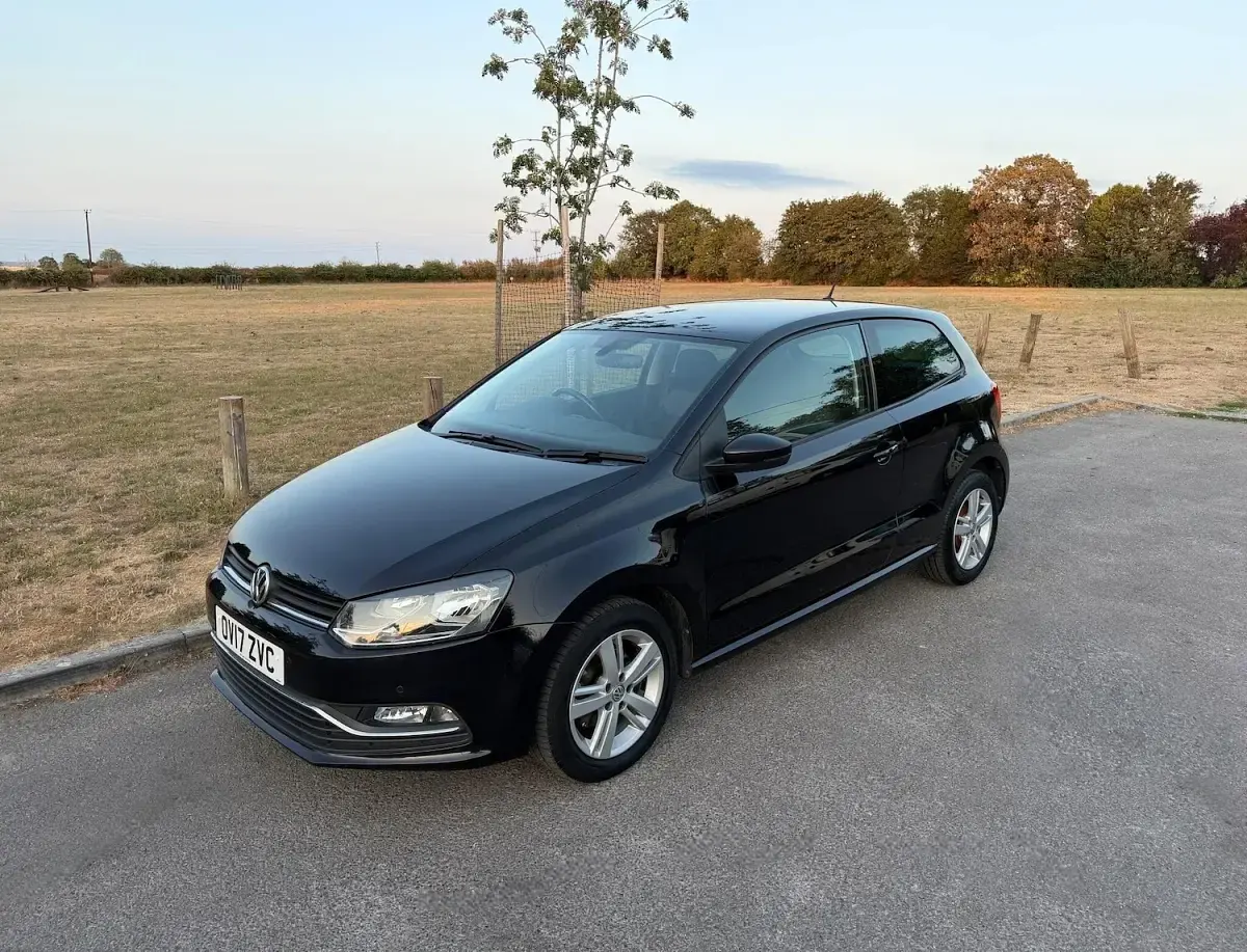 Used VW Polo Edition 60 HP (44 kW) 2017 Black Hatchback