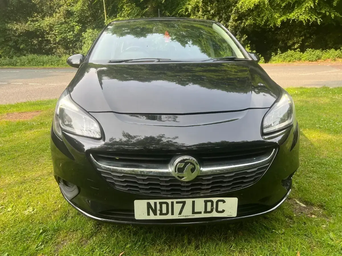 Used Vauxhall Corsa SRi 75 HP (55 kW) 2016 Black Hatchback