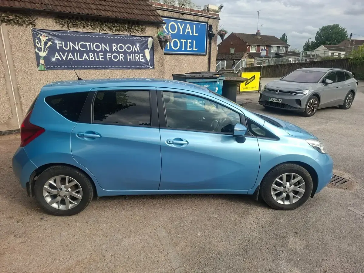 Used Nissan Note Acenta Premium 90 HP (66 kW) 2015 Blue Hatchback