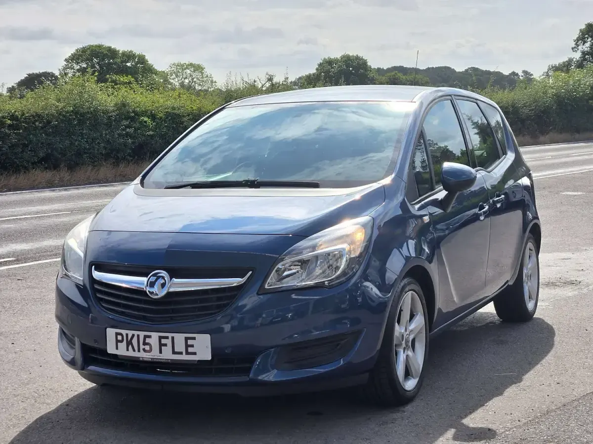 Used Vauxhall Meriva 118 HP (86 kW) 2015 Blue MPV