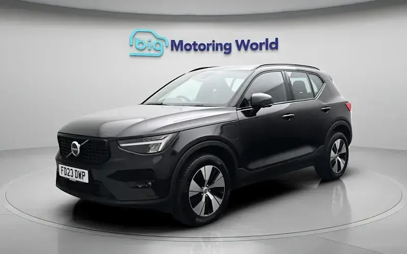Used Volvo XC40 Plus 211 HP (155 kW) 2023 Black SUV