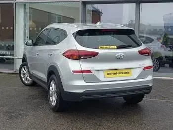 Used Hyundai Tucson SE 132 HP (97 kW) 2019 Silver SUV