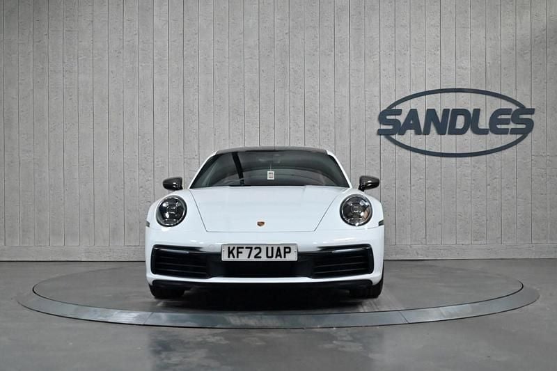 Used Porsche 911 Carrera 385 HP (283 kW) 2022 White Coupe