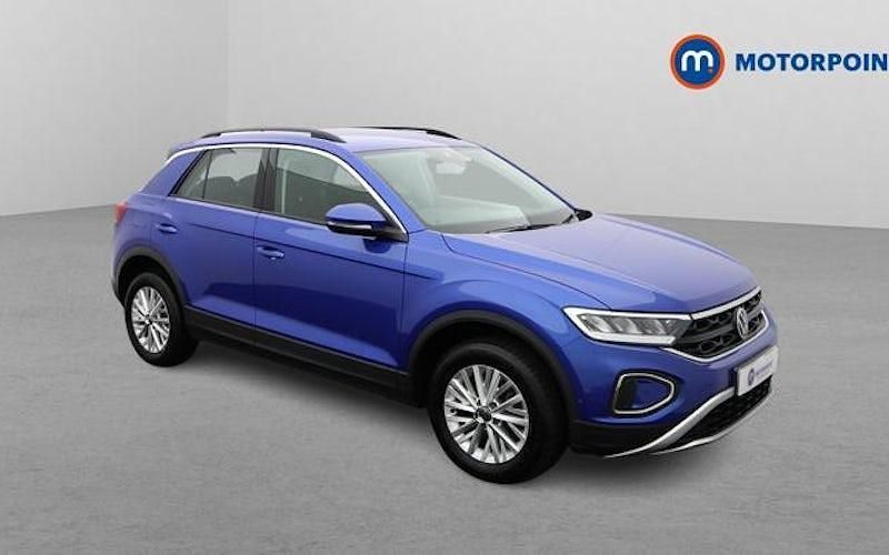 Blue Used 2023 VW T-Roc Life SUV | £18,049 (Fair price) - Image 1/4