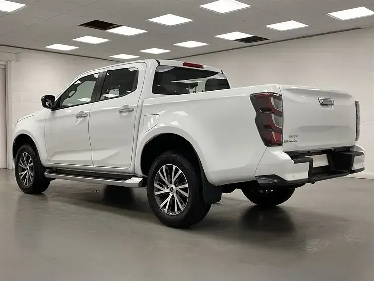 Ny Isuzu D-Max 2025 Vit Pickup