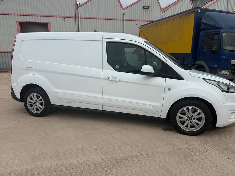 Used Ford Transit Connect Limited 120 HP (88 kW) 2019 White MPV