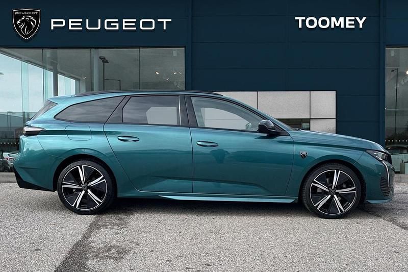 Used Peugeot 308 SW GT 129 HP (94 kW) 2022 Blue Estate