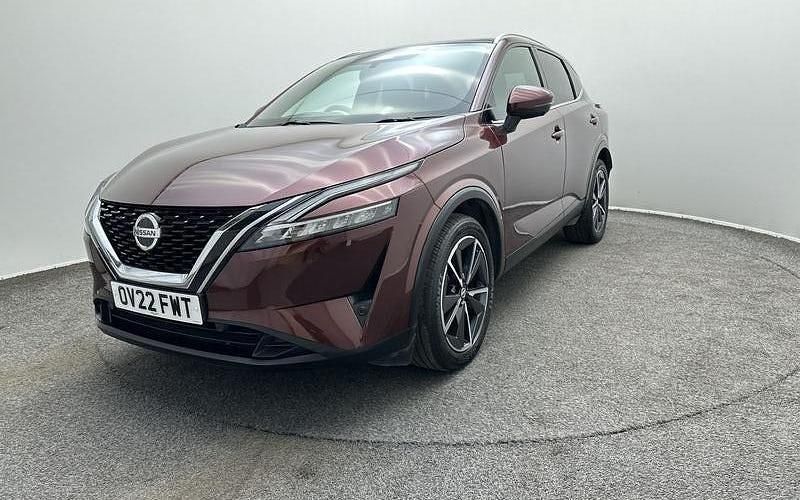 Used Nissan Qashqai Tekna 158 HP (116 kW) 2022 Red SUV