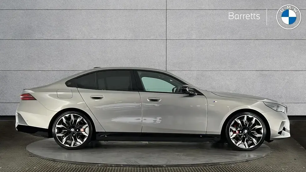 Used BMW i5 Comfort Edition 436 kW (593 HP) 2025 Grey