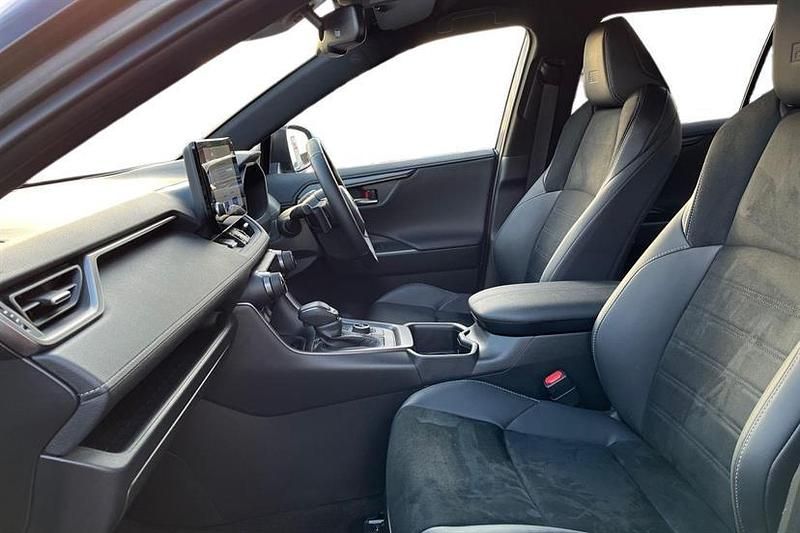 Used Toyota RAV4 Hybrid Sport 306 HP (225 kW) 2025 Decuma grey with black roof SUV