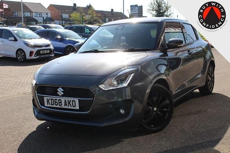 Begagnad Suzuki Swift SZ5 111 HK (81 kW) 2019 Grå Halvkombi