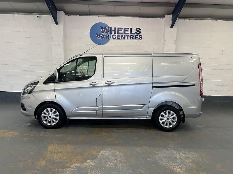 Used Ford Transit Custom Limited 126 HP (92 kW) 2021 Silver Van