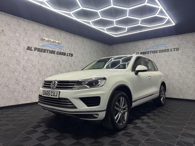 White Used 2015 VW Touareg SE SUV | £12,999 (Super price) - Image 1/4