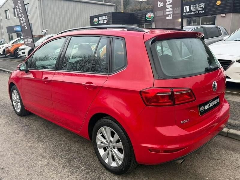 Used VW Golf Sportsvan SE 2015 Red MPV